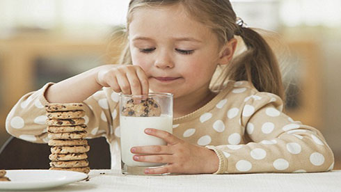  Млекото и колачите можат да го разболат детето?