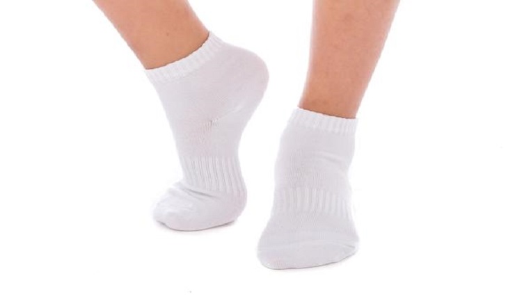  Како да ги исчистите белите чорапи